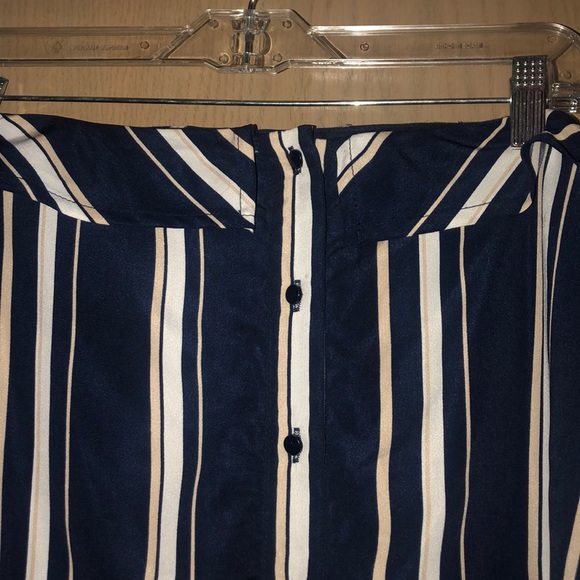 Off the shoulder blouse - Picture 3 of 3